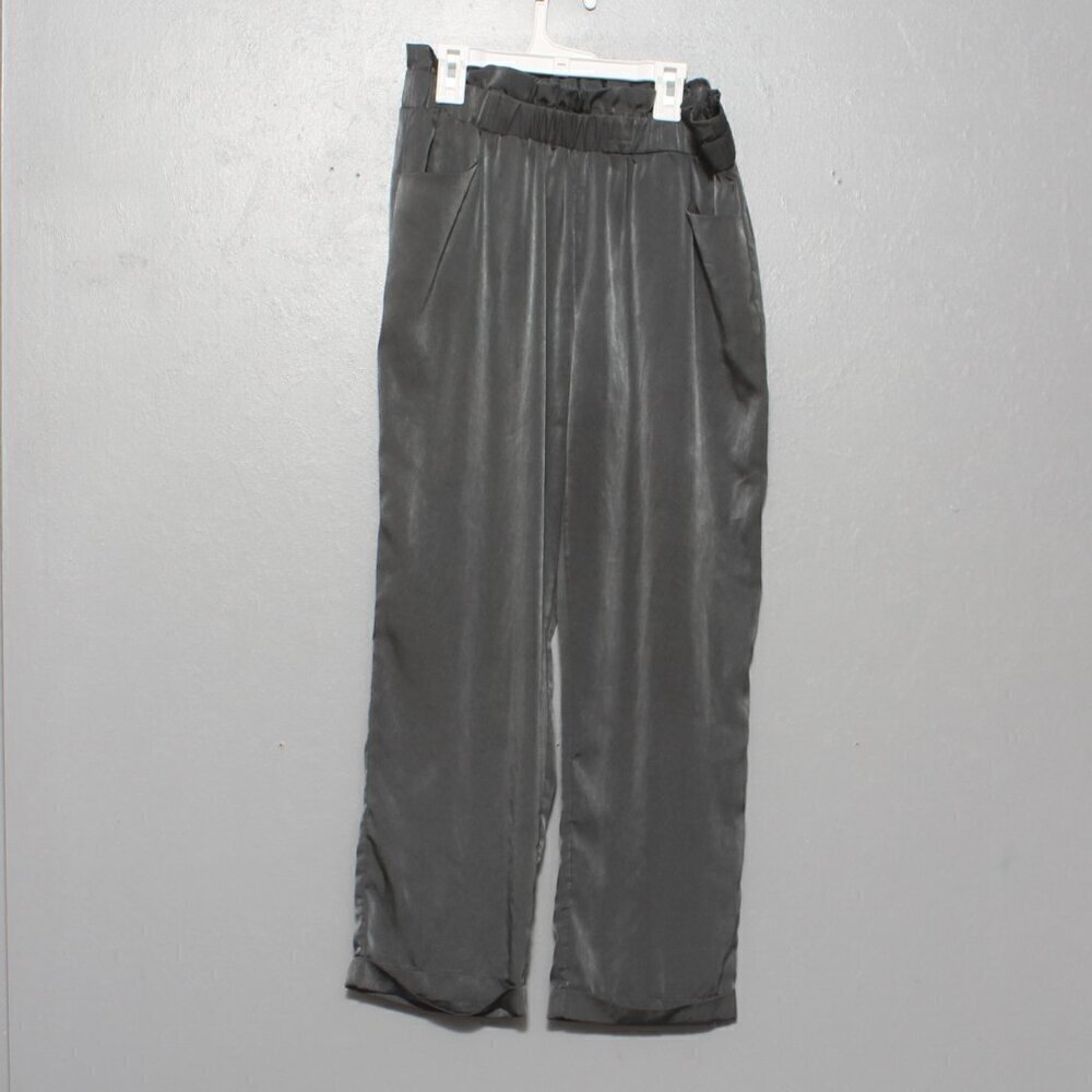 Lulu’s satin gray green paper bag elastic waist cuffed pants